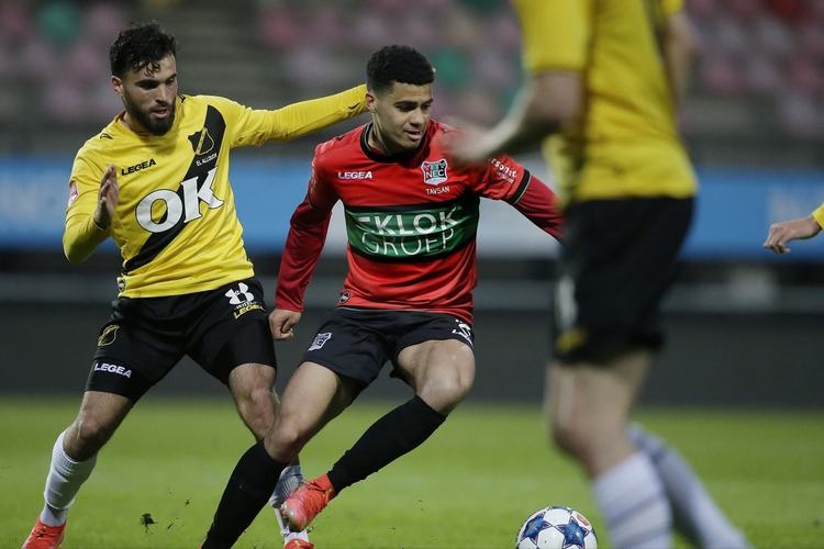 为过往行人 为过往行人